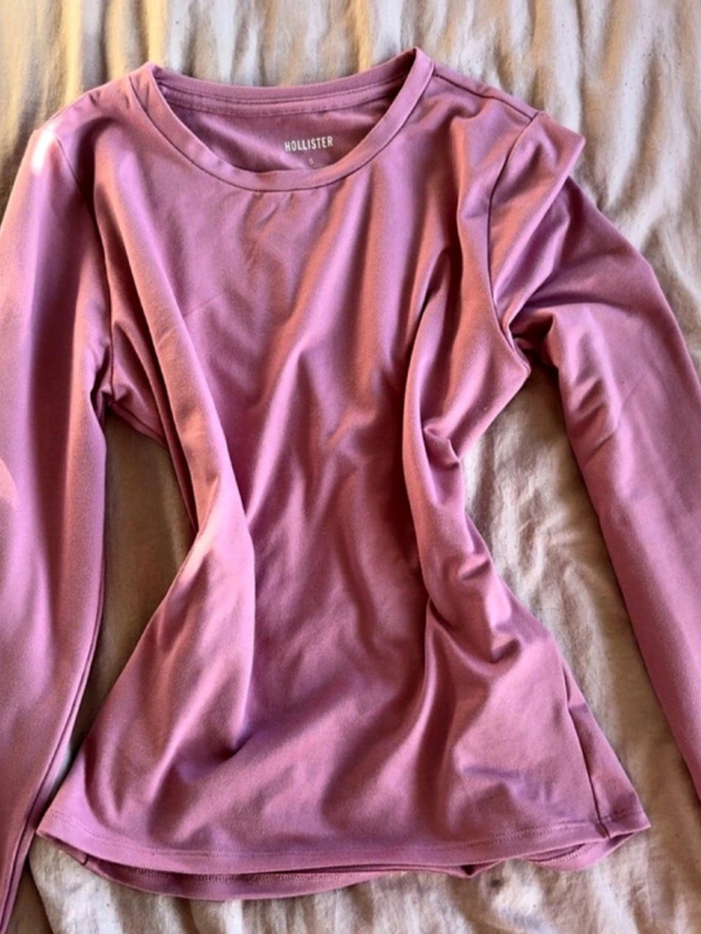 Hollister Long-Sleeve Crew Neck Top Pink Small